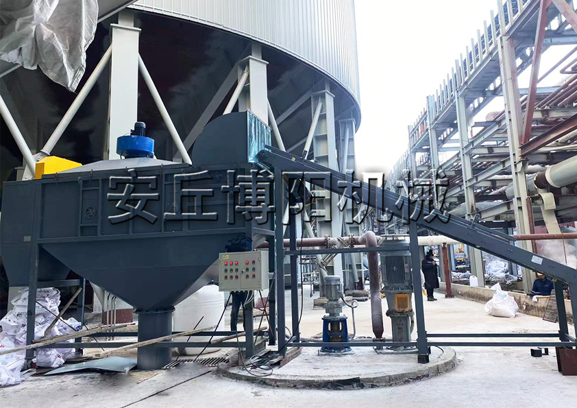 50kg滑石粉自動(dòng)破包機(jī)技術(shù)特點(diǎn)是什么？