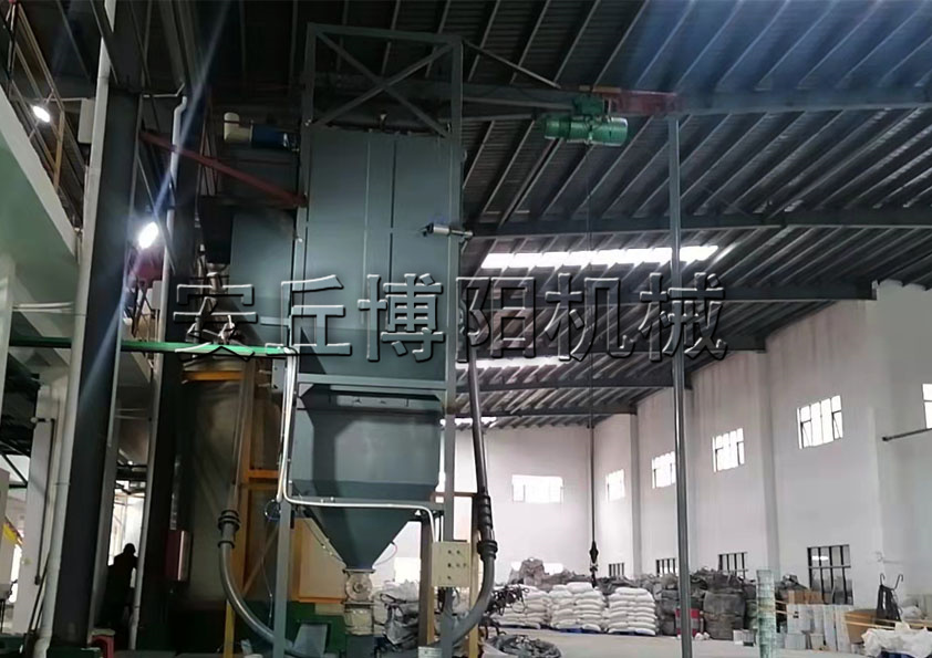 工業(yè)萘噸袋拆袋機(jī)的工作原理和性能特點(diǎn)是什么？