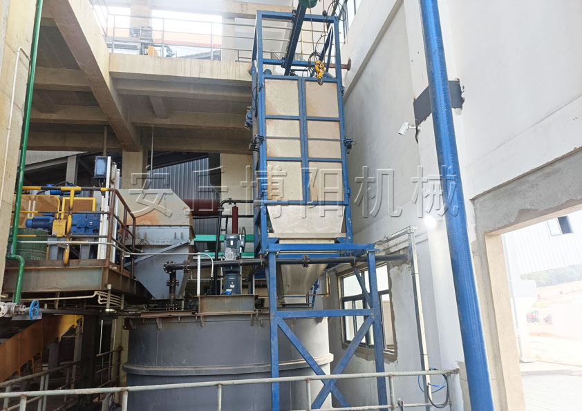 氧化鋅噸袋破袋機(jī)的工作原理和核心優(yōu)勢(shì)有哪些呢？